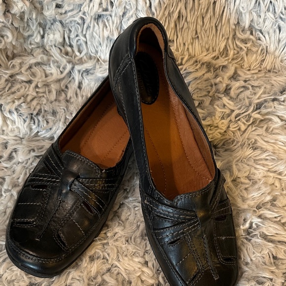 11W Clark  Black Leather Women's Loafers - Picture 1 of 4